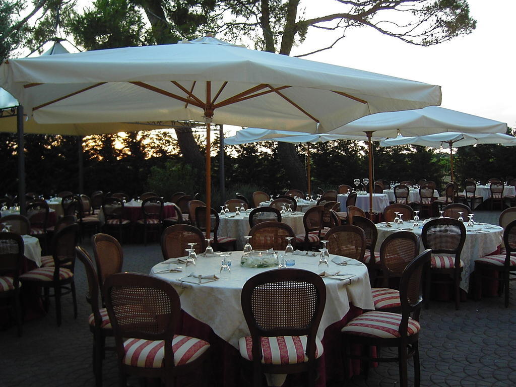 Agriturismo Antico Leccio Otel Gioia Del Colle Dış mekan fotoğraf